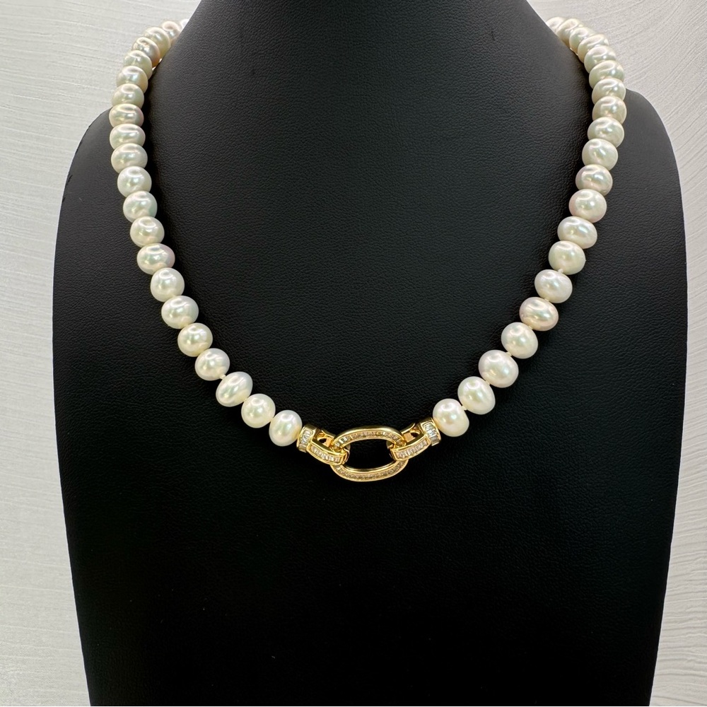 Del Mar Freshwater Pearl Gold Necklace - Picture 3 of 3